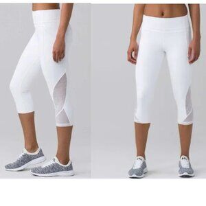 LULULEMON TWIST & TRAIN CROP 19” WHITE LEGGINGS, SIZE 6 - EUC